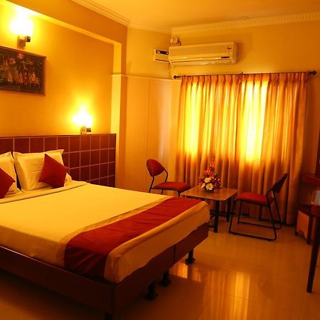 Hotel Anand Regency Bangalore Eksteriør bilde